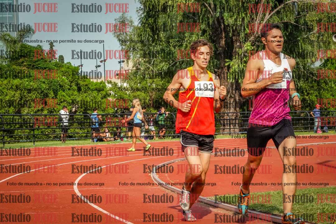 Fotos de los 3000 m llanos de varones