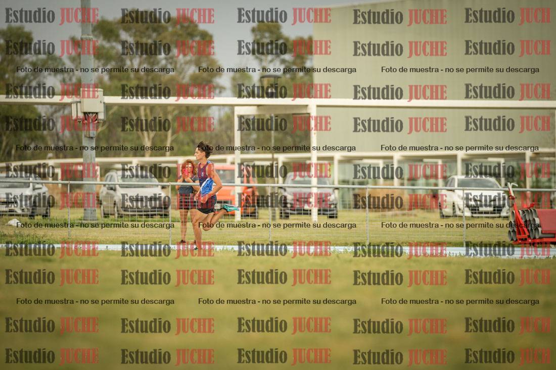 Fotos de los 300 m llanos de varones