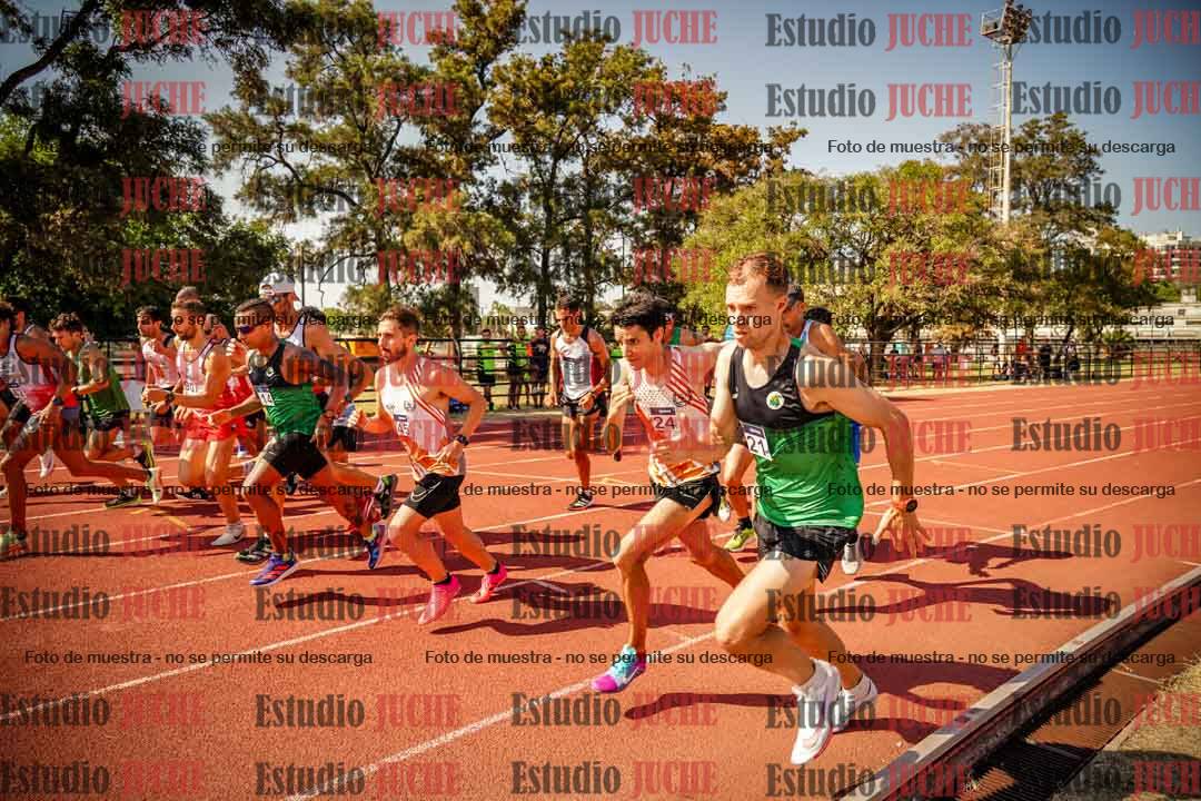 Fotos de los 3000 m llanos de varones