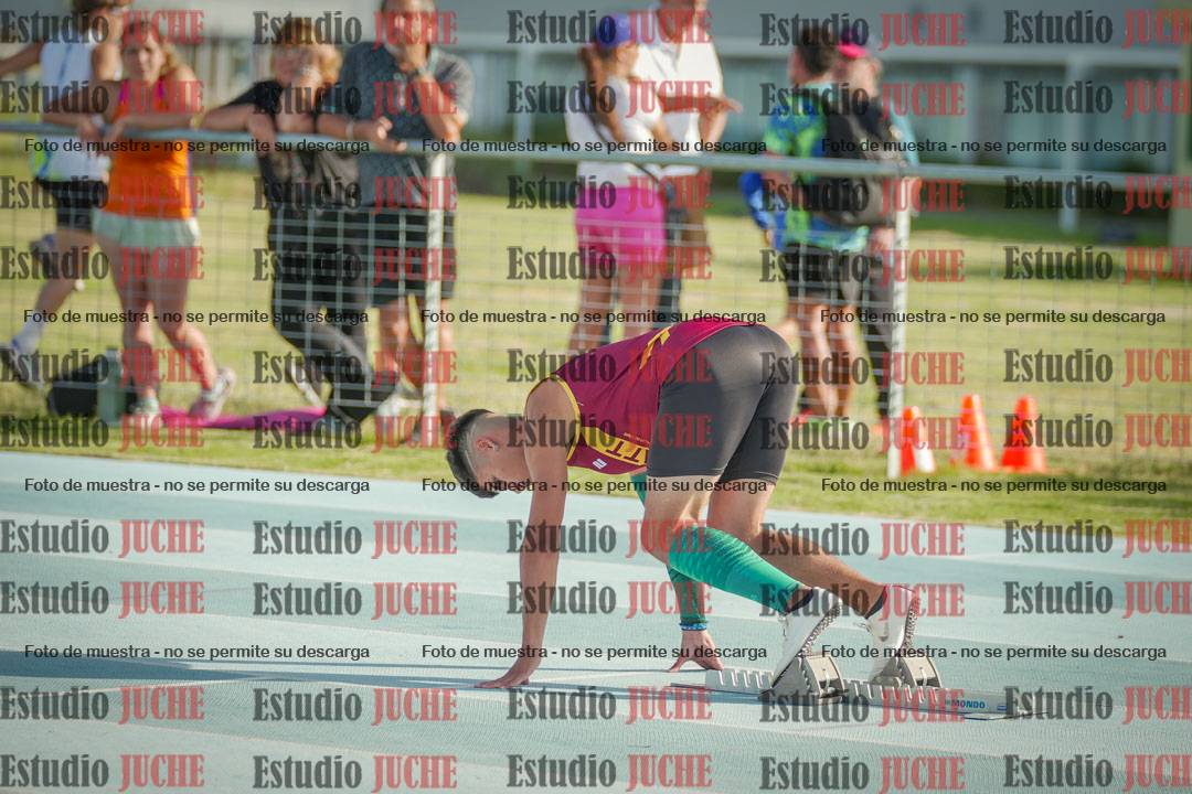 Fotos de los 400 m llanos de varones