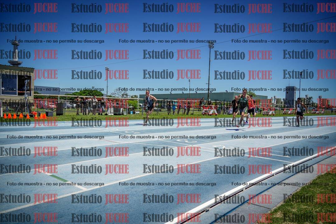 Fotos de los 100 m llanos de varones