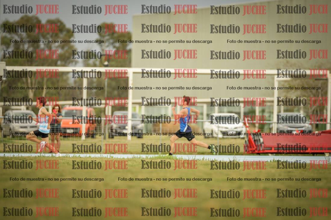 Fotos de los 300 m llanos de varones