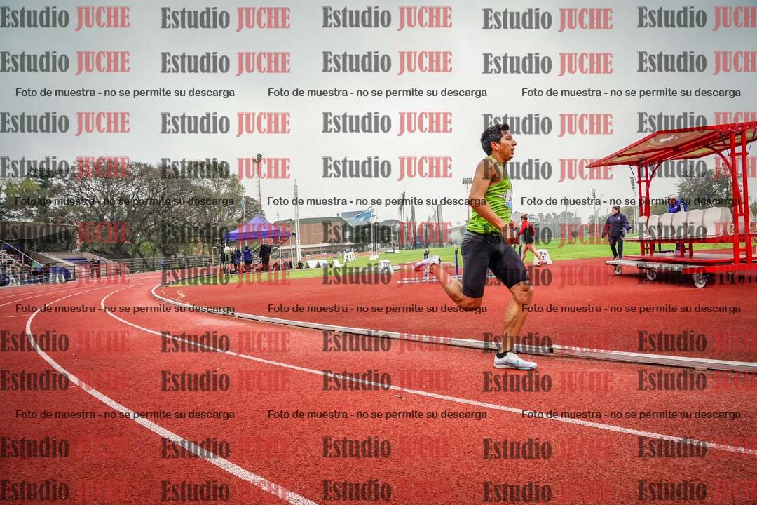Fotos de los 800 m llanos de varones