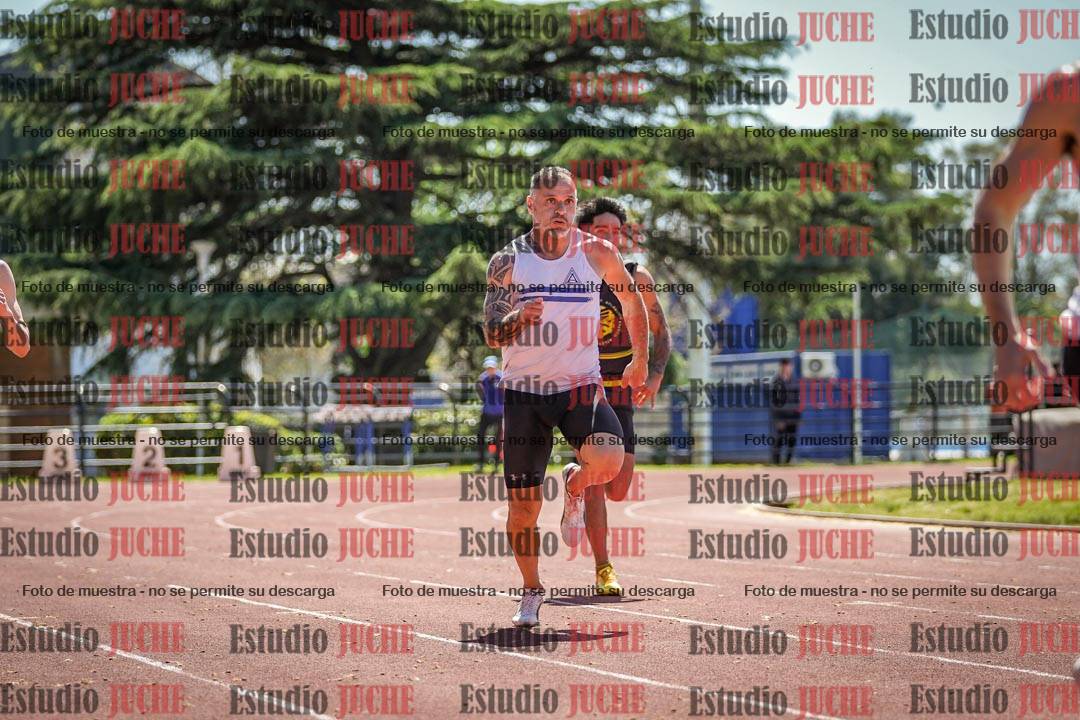 Fotos de los 200 m llanos de varones