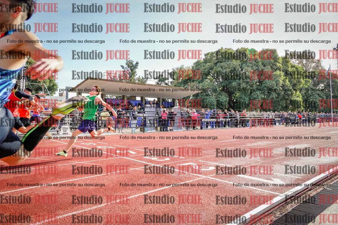 Fotos de los 100 m llanos de varones