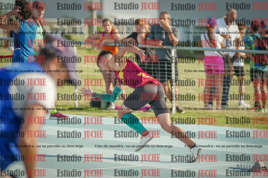 Fotos de los 400 m llanos de varones