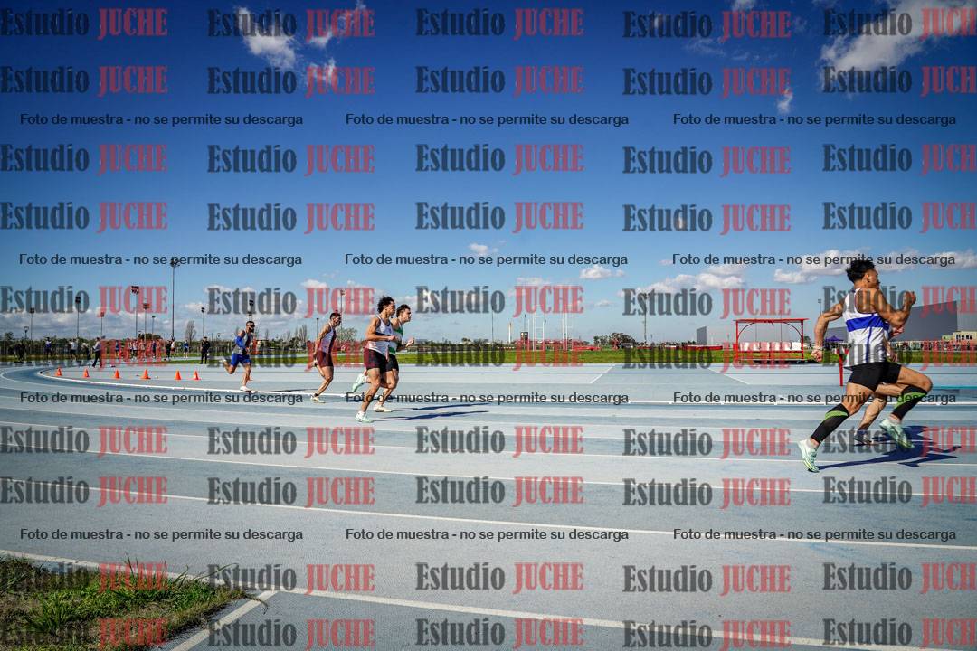 Fotos de los 200 m llanos de varones