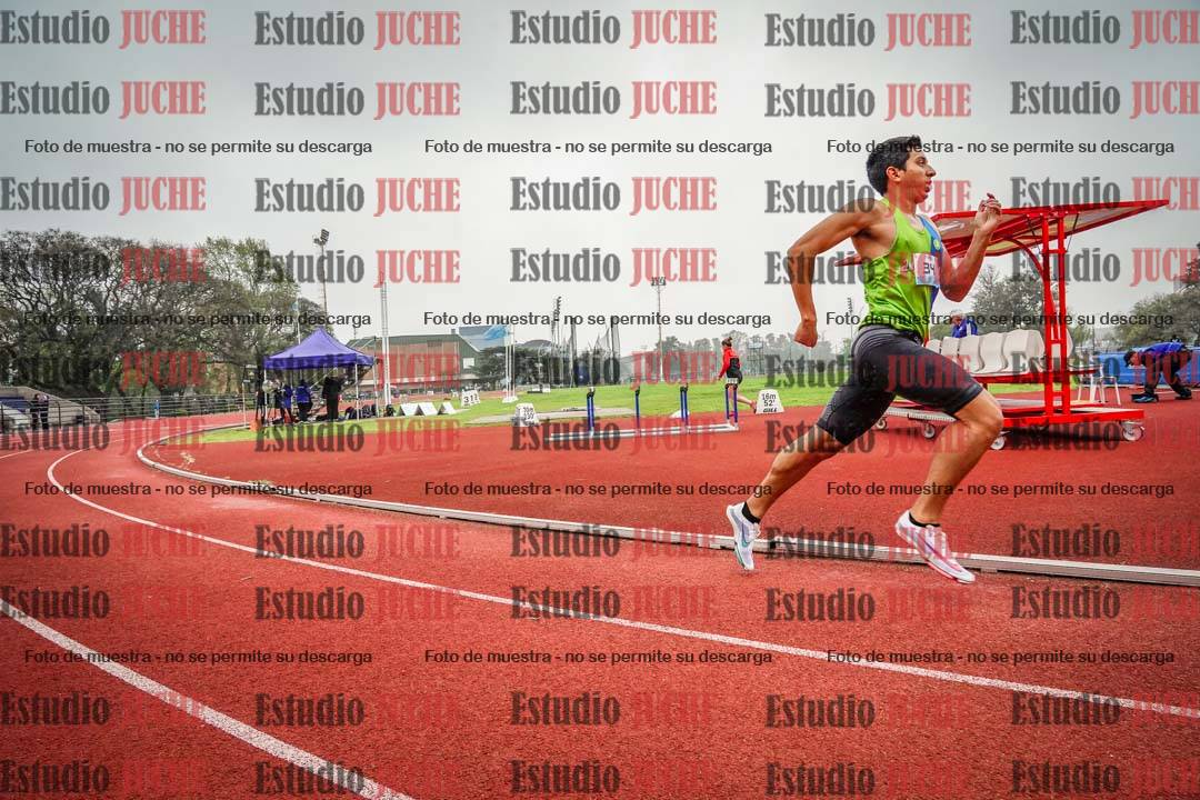 Fotos de los 800 m llanos de varones