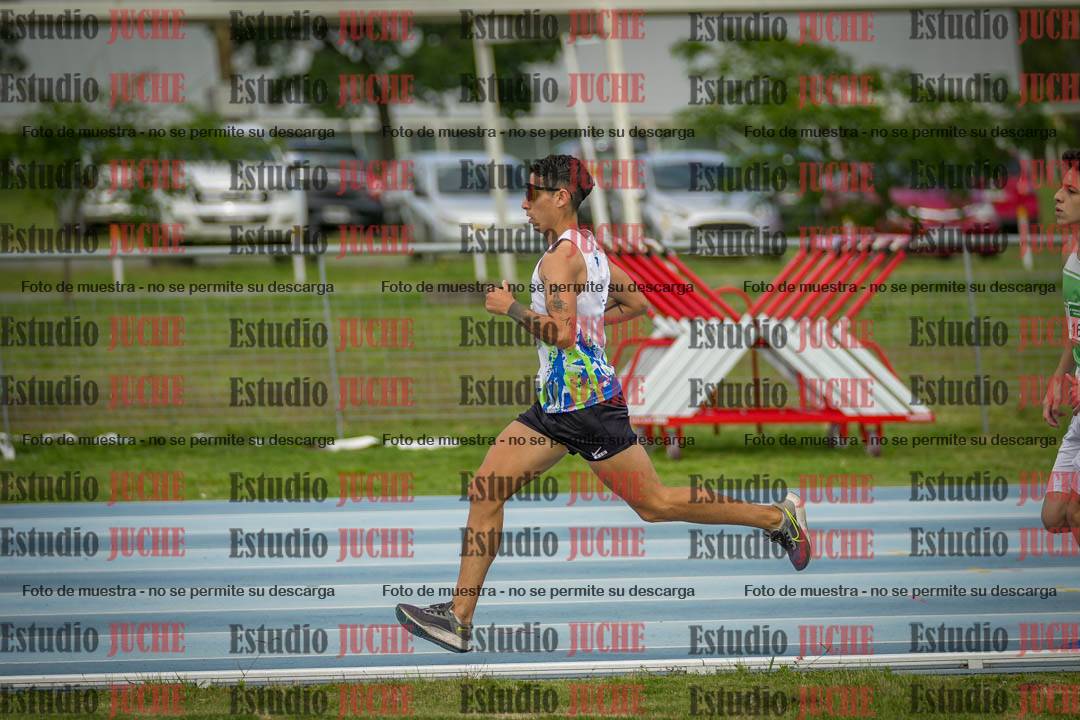 Fotos de los 1000 m llanos de varones