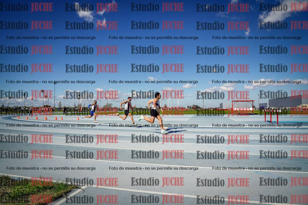 Fotos de los 200 m llanos de varones