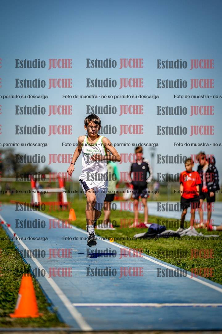 Fotos del salto en largo de varones - U15