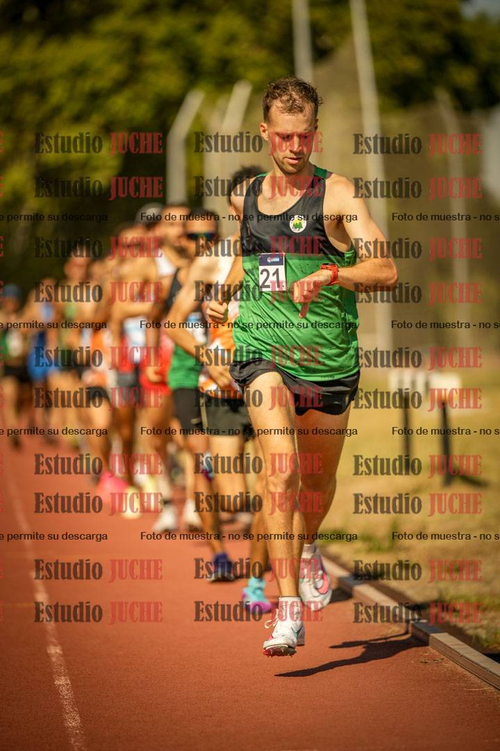 Fotos de los 3000 m llanos de varones