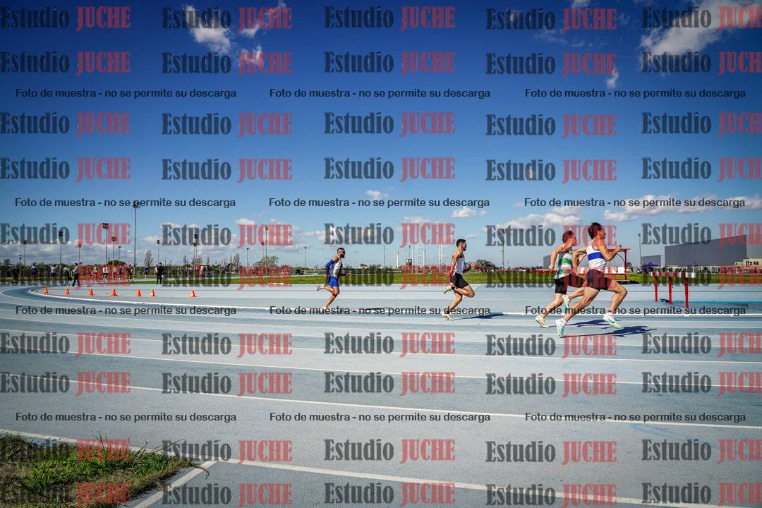 Fotos de los 200 m llanos de varones