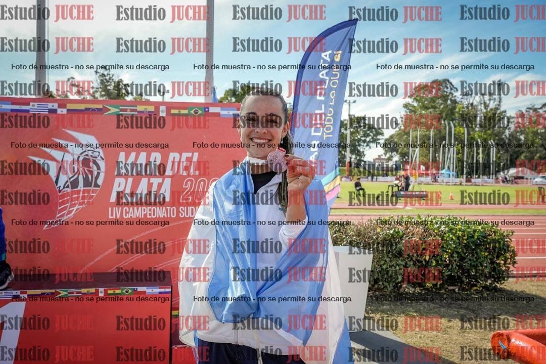 Fotos de algunos extras y podios del día 3