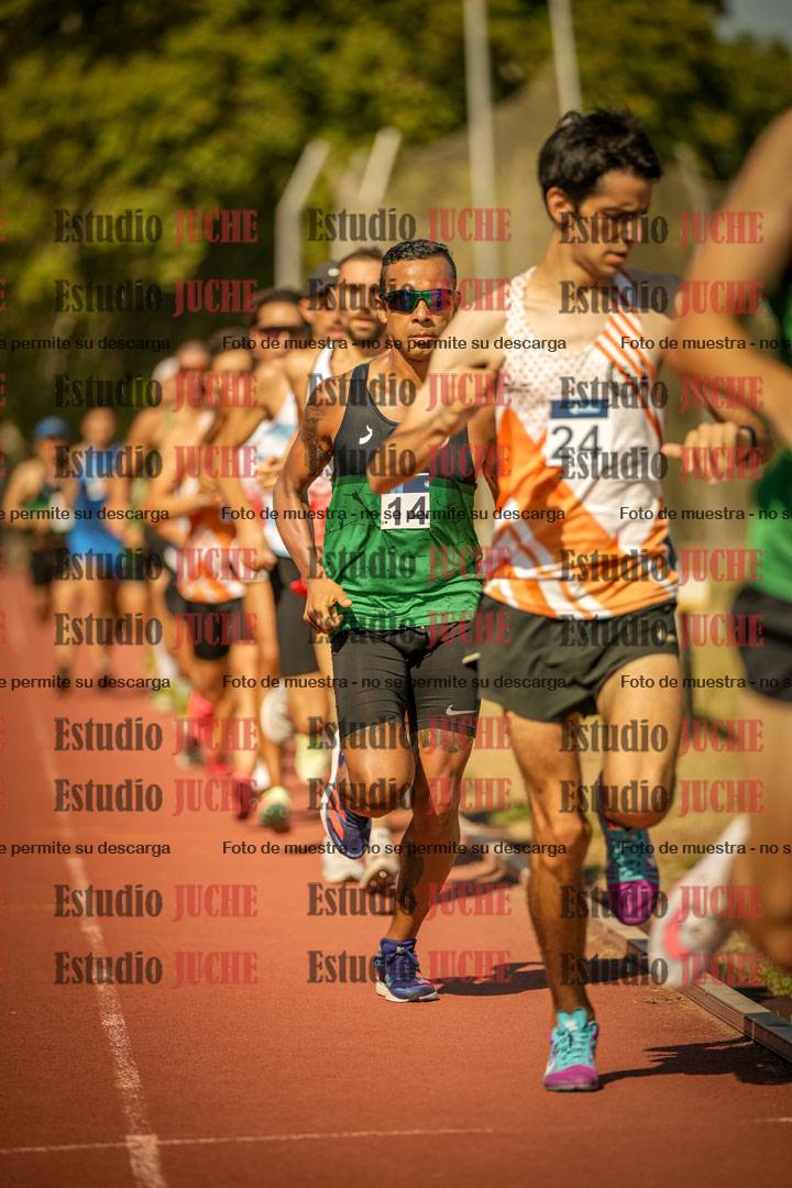 Fotos de los 3000 m llanos de varones