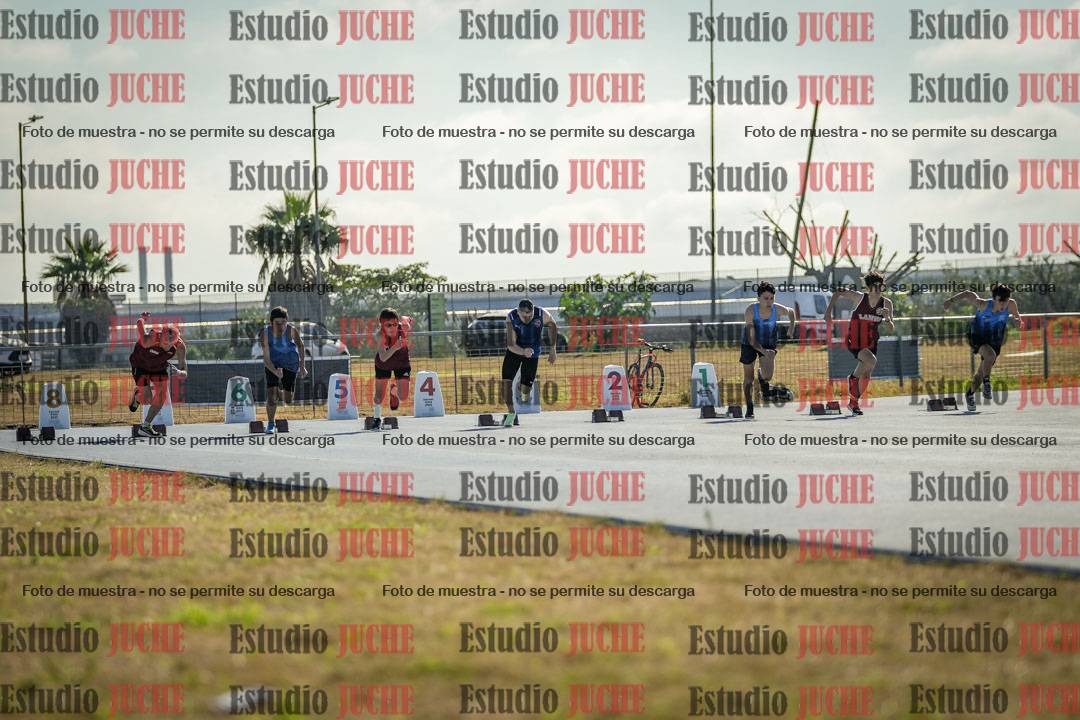 Fotos de los 100 m llanos de varones