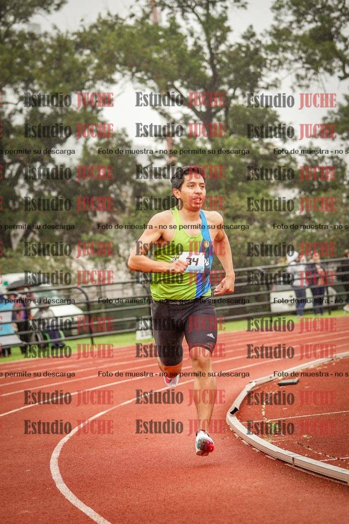 Fotos de los 800 m llanos de varones