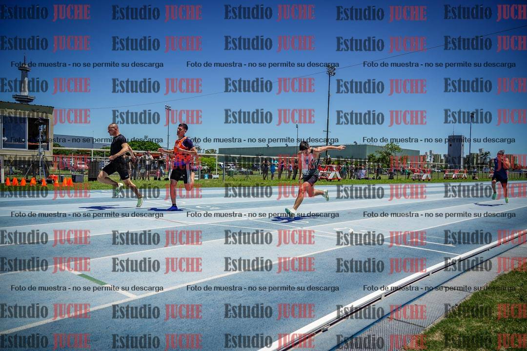 Fotos de los 100 m llanos de varones