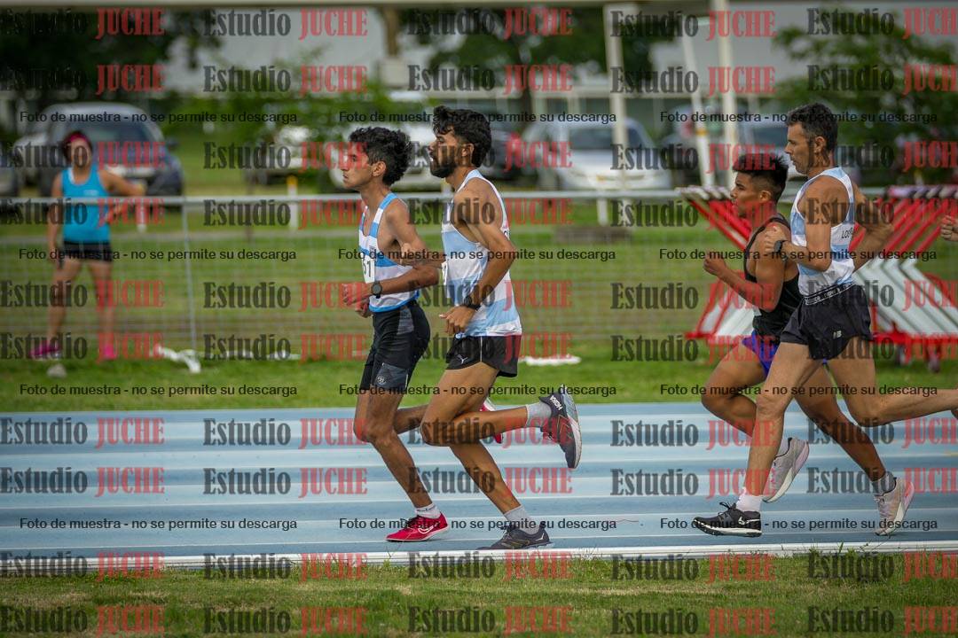 Fotos de los 1000 m llanos de varones