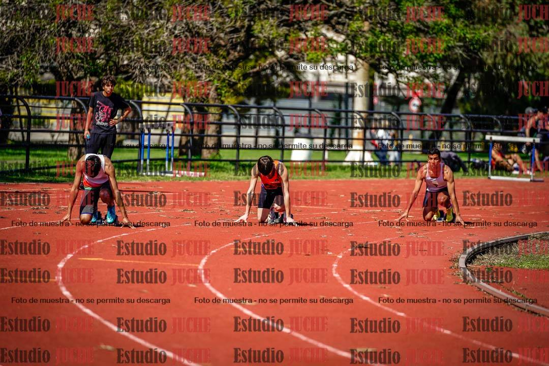 Fotos de los 200 m llanos de varones