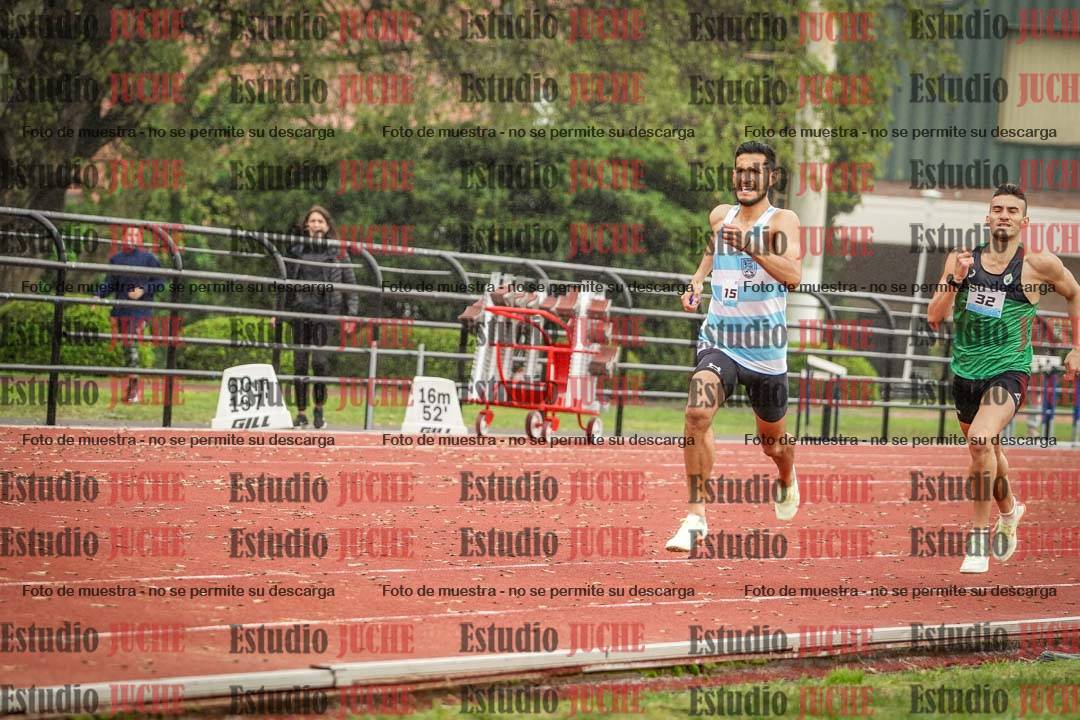 Fotos de los 800 m llanos de varones