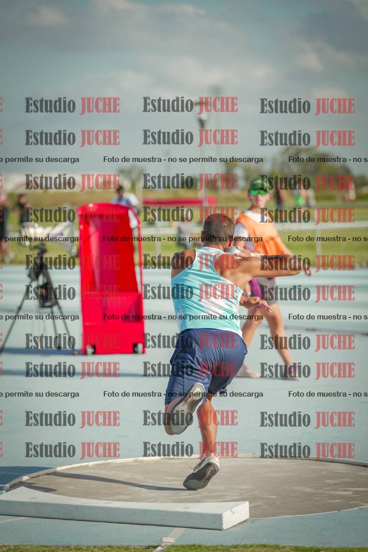 Fotos del lanzamiento de bala de varones