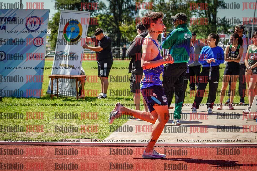 Fotos de los 2400 m llanos de varones