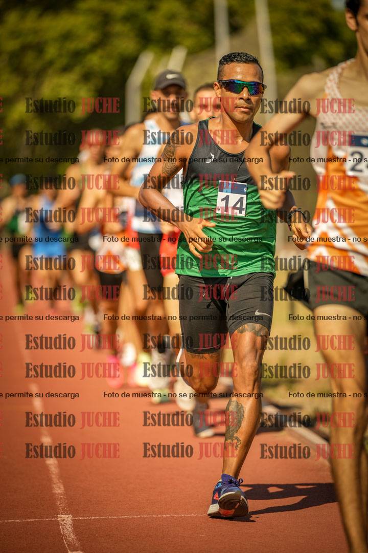 Fotos de los 3000 m llanos de varones