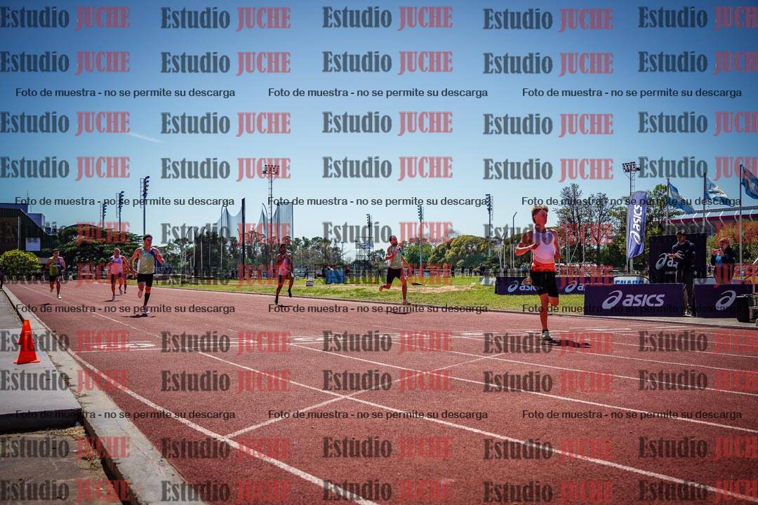 Fotos de los 200 m llanos de varones