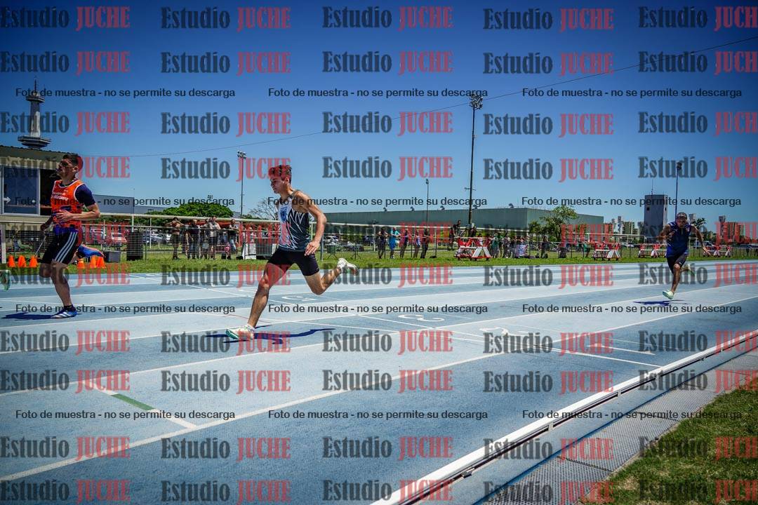 Fotos de los 100 m llanos de varones