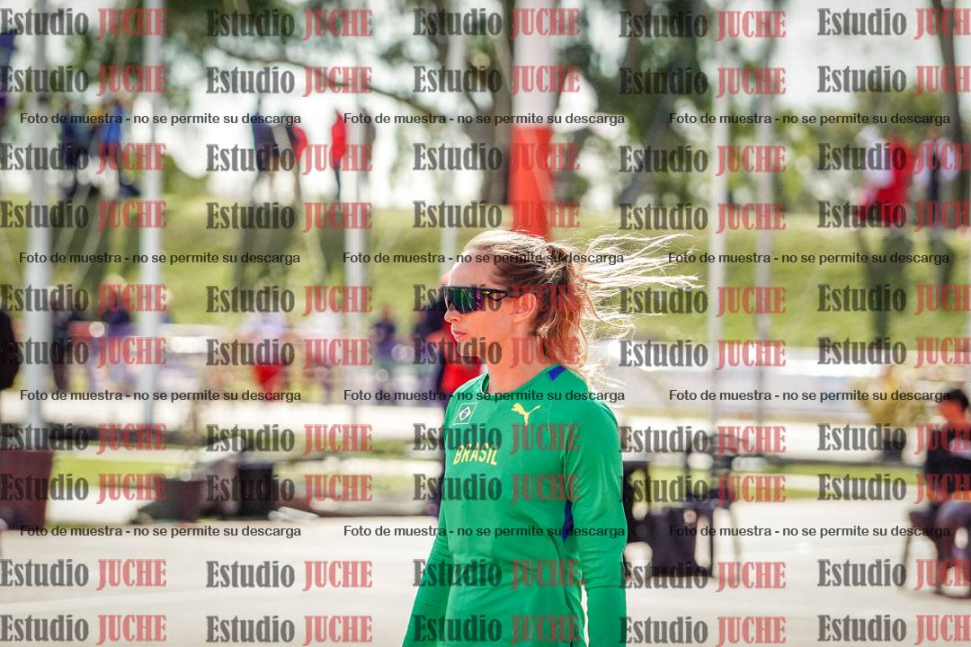 Fotos de algunos extras y podios del día 3