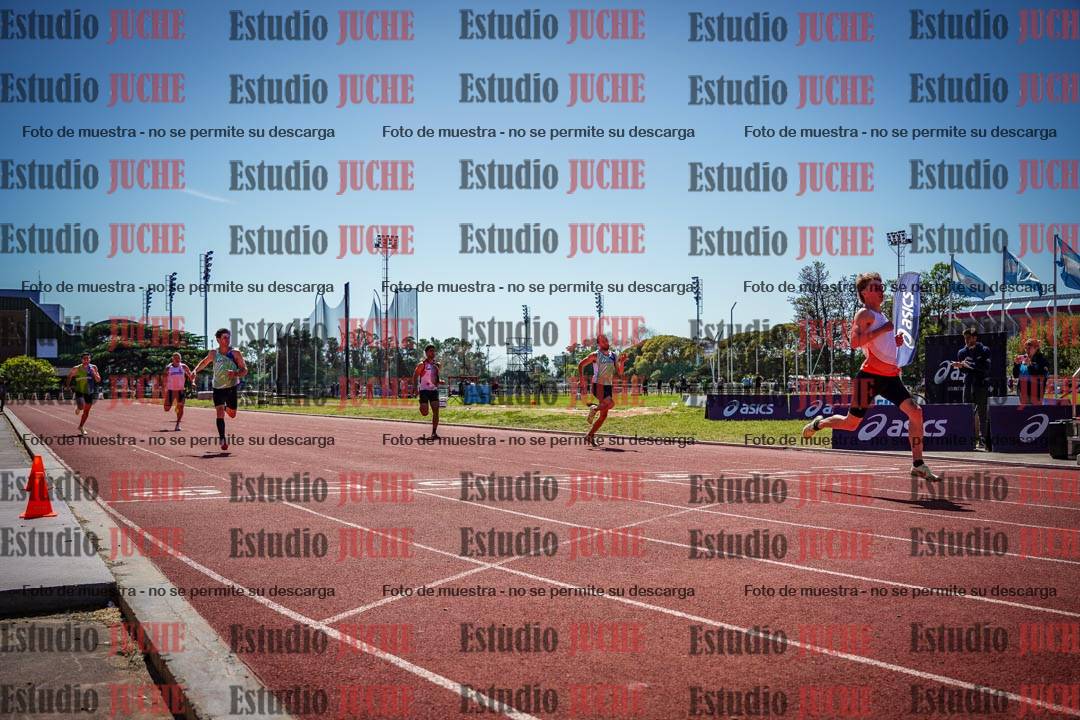 Fotos de los 200 m llanos de varones
