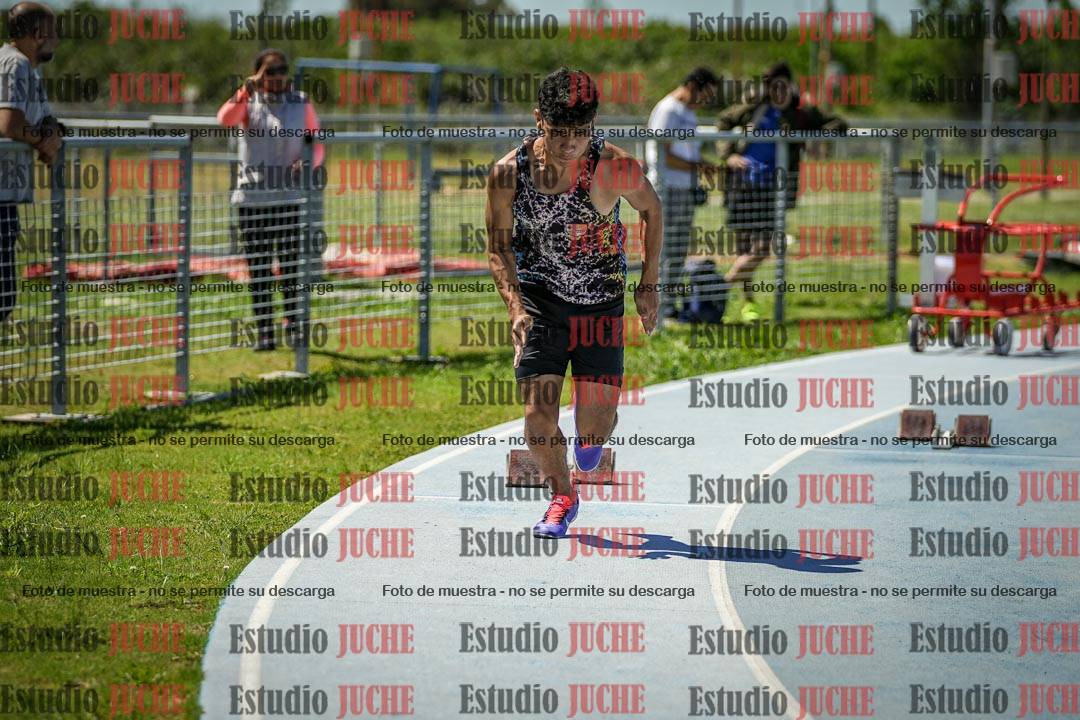Fotos de los 200 m llanos de varones