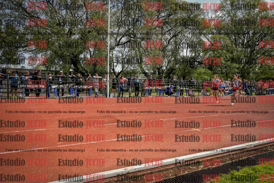 Fotos de los 80 m llanos de mujeres