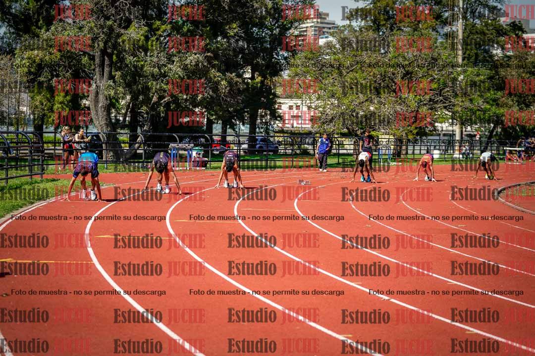 Fotos de los 200 m llanos de varones