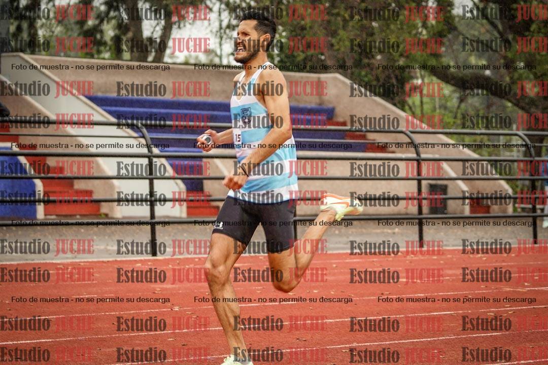 Fotos de los 800 m llanos de varones