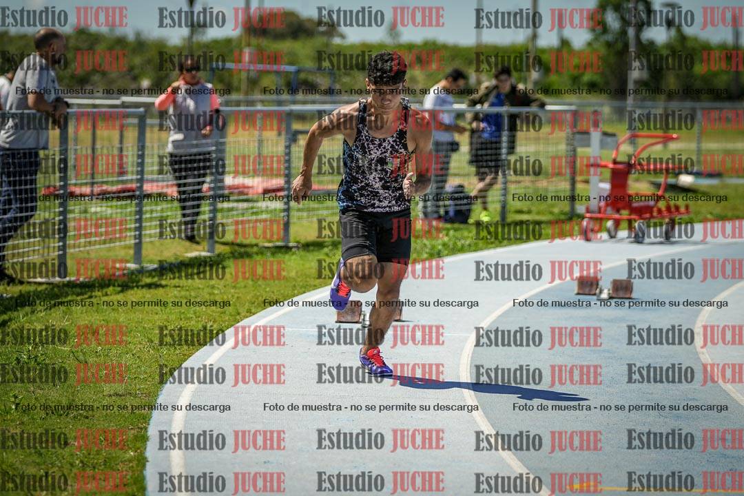 Fotos de los 200 m llanos de varones