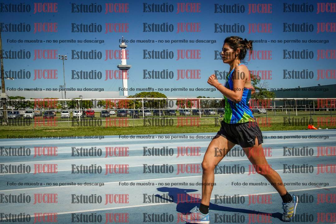 Fotos de los 5000 m de mujeres y varones - serie 2