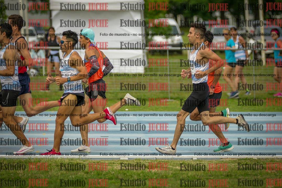 Fotos de los 1000 m llanos de varones