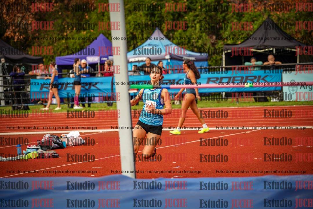Fotos del salto en alto de mujeres