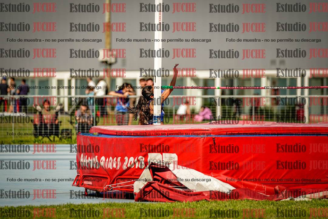 Fotos del salto en alto de mujeres - heptatlón 2