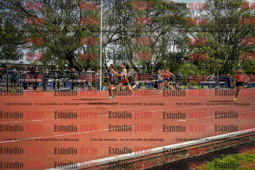 Fotos de los 80 m llanos de mujeres