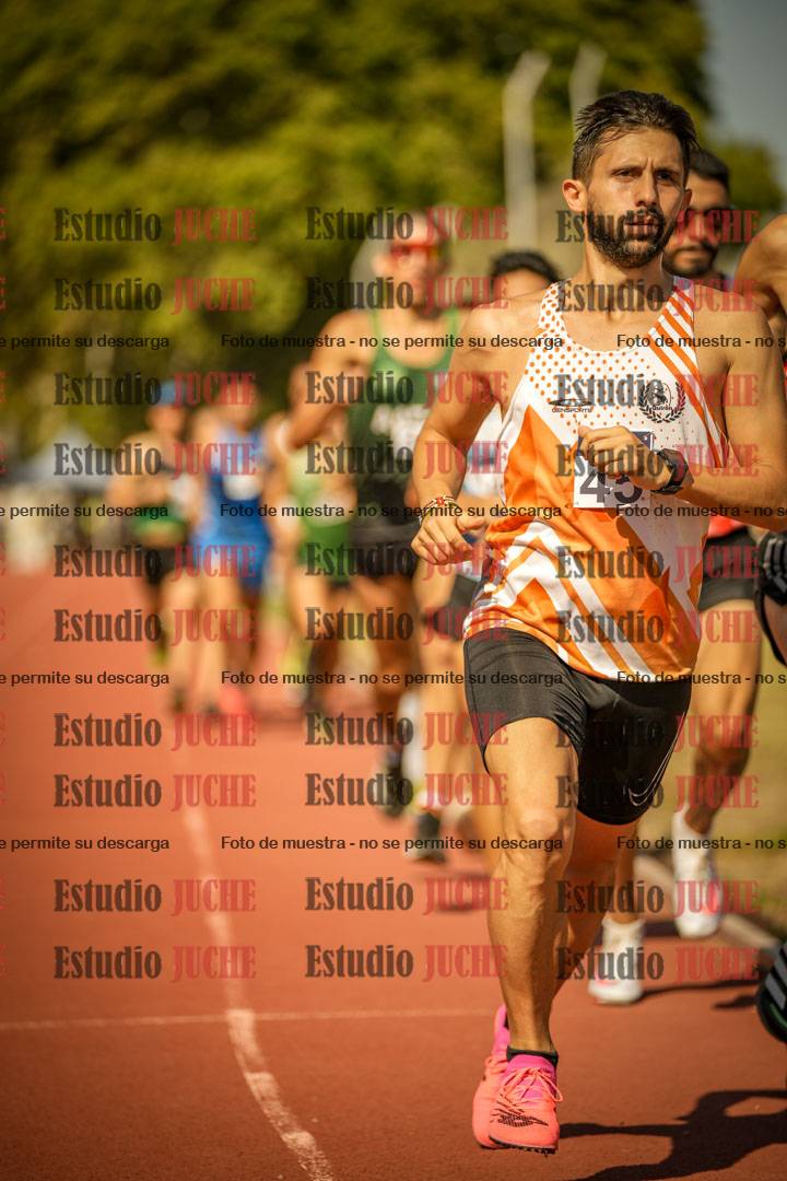 Fotos de los 3000 m llanos de varones