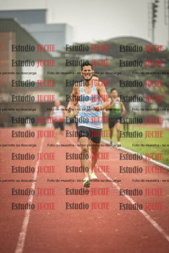 Fotos de los 800 m llanos de varones