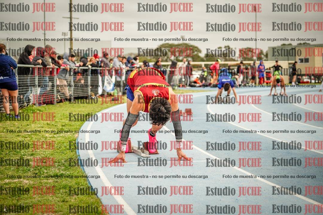 Fotos de los 400 m llanos de varones