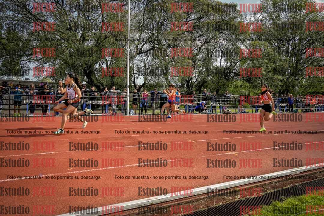 Fotos de los 80 m llanos de mujeres
