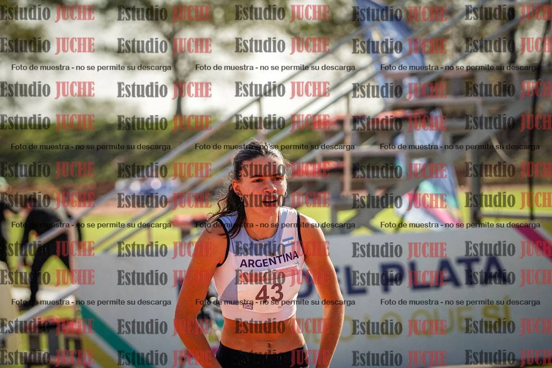 Fotos de algunos extras y podios del día 1