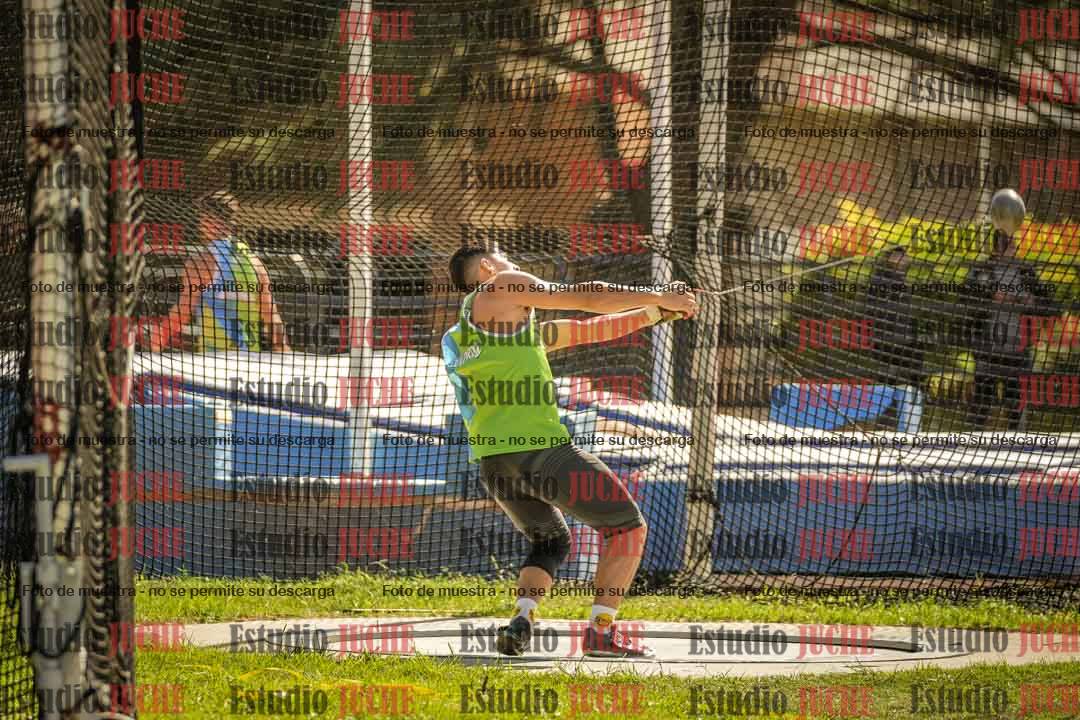 Fotos del lanzamiento de martillo de varones