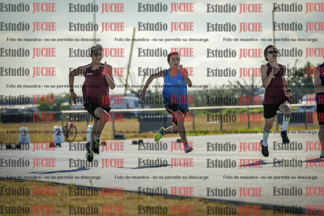Fotos de los 100 m llanos de varones