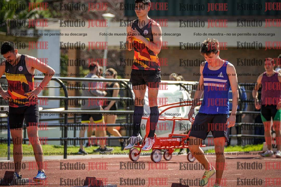 Fotos de los 100 m llanos de varones
